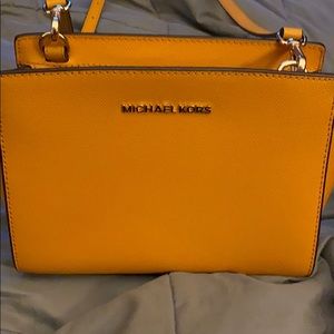 Michael Kors crossbody